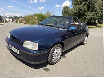 Opel Kadett E Cabrio 1.6i 56kW +Najeto pouze 34TKM+
