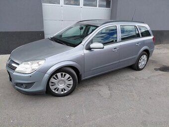 ASTRA 1.7 CDTi, combi  po STK, , TAŽNÉ, PŮVOD ČR, SOLIDNÍ