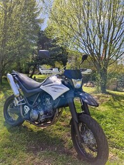 Yamaha XT660