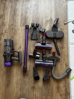 Dyson v11