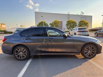 BMW 330xi xDrive Luxury