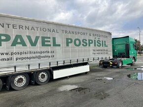 KRONE 2015 a 2016zvedací náprava a střecha