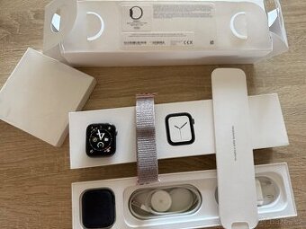 Apple Watch Series 4 44 mm, Space Gray