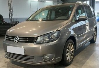 VOLKSWAGEN TOURAN 2.0 Tdi 103 KW HIGHLINE 199tkm TOP VÝBAVA
