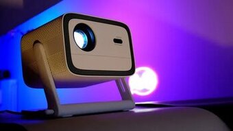Nový smart projektor Wanbo Vali 1 – gimbal, Android TV