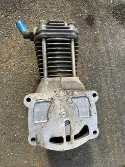 kompresor JIKOV pro TATRU T138