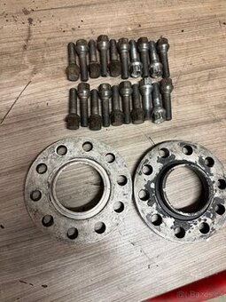 Podlozky pod kolaH&R BMW 15mm