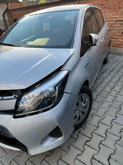 TOYOTA YARIS HYBRID 1,5 náhradní Dily