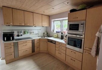 Moderní vestavěná linka se spotřebiči,7631
