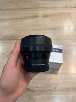 Objektiv Sigma 56 mm