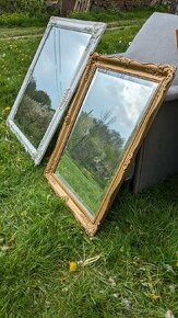 3 zrcadla v rámech