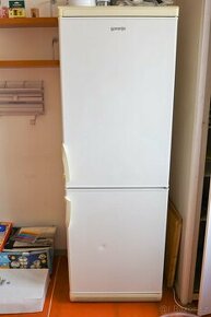 Lednice s mrazákem + mini lednice + auto pračka