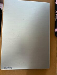 Notebook Lenovo 4000 Kč