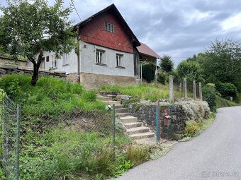 Prodám RD v Semilech kousek od centra města 3min...