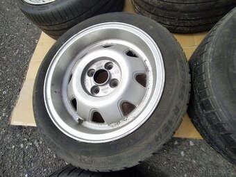 4x100 r15
