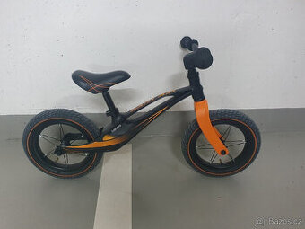 Lionelo Odrážedlo Bart Air Sporty Black