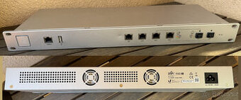 Ubiquiti UniFi USG-PRO-4
