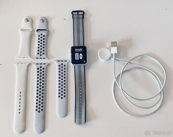 Apple Watch 1 displ. 42, nabíječka, řeminky