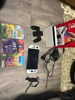 Nintendo Switch OLED (white)