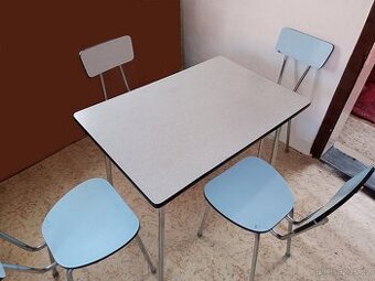 Kovový stůl a 4 židle Kovona Karviná - 1