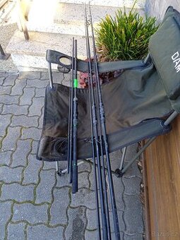 Pruty, feeder,kaprarina