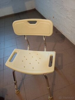 Sedačka do sprchy