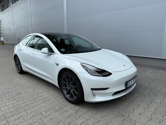 Tesla Model 3 Long Range 4x4 záruka 2028 DPH
