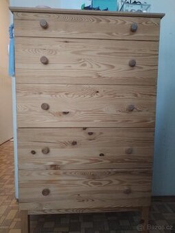 komoda dřevěná IKEA
