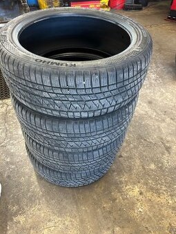 Zimní pneu 235/45 R20 100W