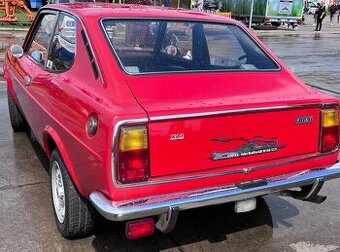 Fiat 128 sport coupe, plná dodávka dílů