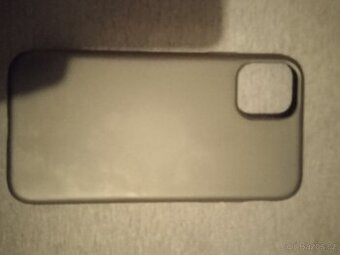 Prodám kryty na iPhone 11