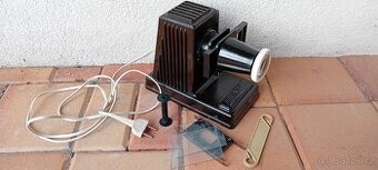 Retro promítačka DIAX + pohádky + plátno