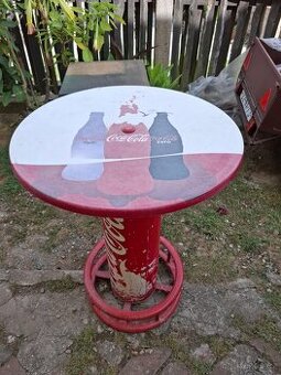 Coca Cola stůl