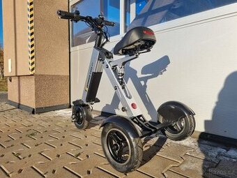 Skládací elektrická koloběžka TopMate ES35