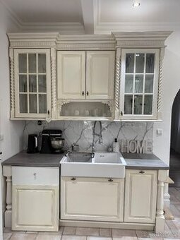 Rustikální kuchyňská linka