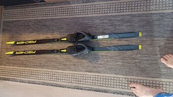 Dětské běžecké lyže