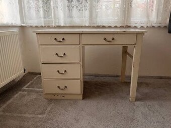 Masivní dřevěný psací stůl – 60 let starý, k renovaci