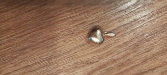 Zlatý přívěsek 14karát