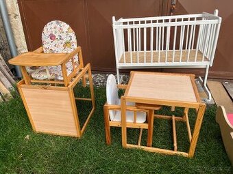 Dětské jídelní stolky