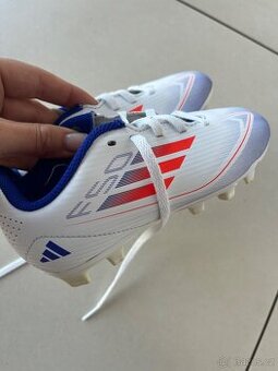 Kopačky Adidas F50 CLUB FXG J vel.30 EU