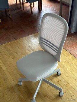IKEA FLINTAN – kancelářská židle, béžová – velmi dobrý stav
