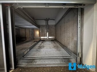 Pronájem garážového stání 10 m², Praha - Smíchov