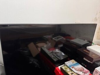 Samsung Crystal UHD Smart TV 43”