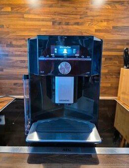 Kávovar Siemens EQ.9 s300