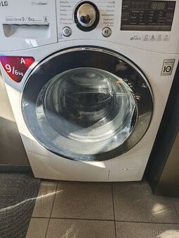 Automatická pračka se sušičkou LG