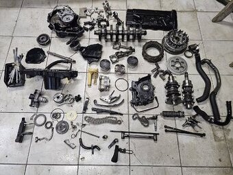 Části motoru Kawasaki ZZR 1200 zzr1200