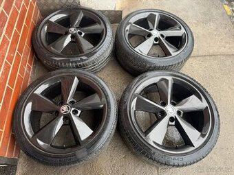 Alu 18" 5x112 škoda GOLUS Black O3 letní 75% TOP