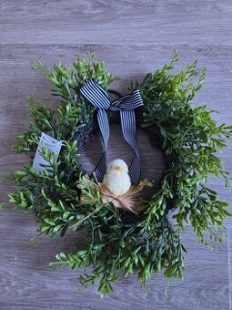 Pěkný nový dekorační jarní věnec Velikonoční na zavěšení