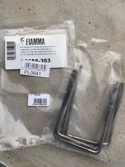 Fiamma U-držák třem nosic kol karavan