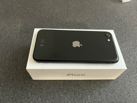 Apple iPhone SE 2020 128 GB Black TOP - Sleva